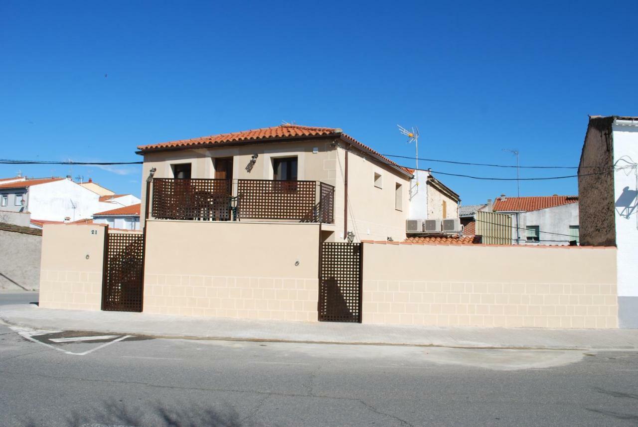 Apartamentos Rurales El Trillo Malpartida De Plasencia Luaran gambar