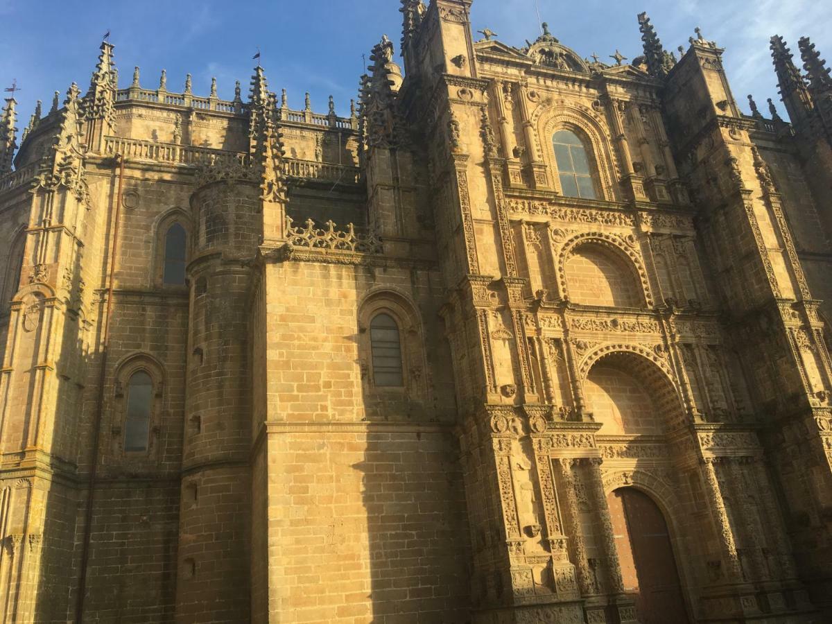 Apartamentos Rurales El Trillo Malpartida De Plasencia Luaran gambar